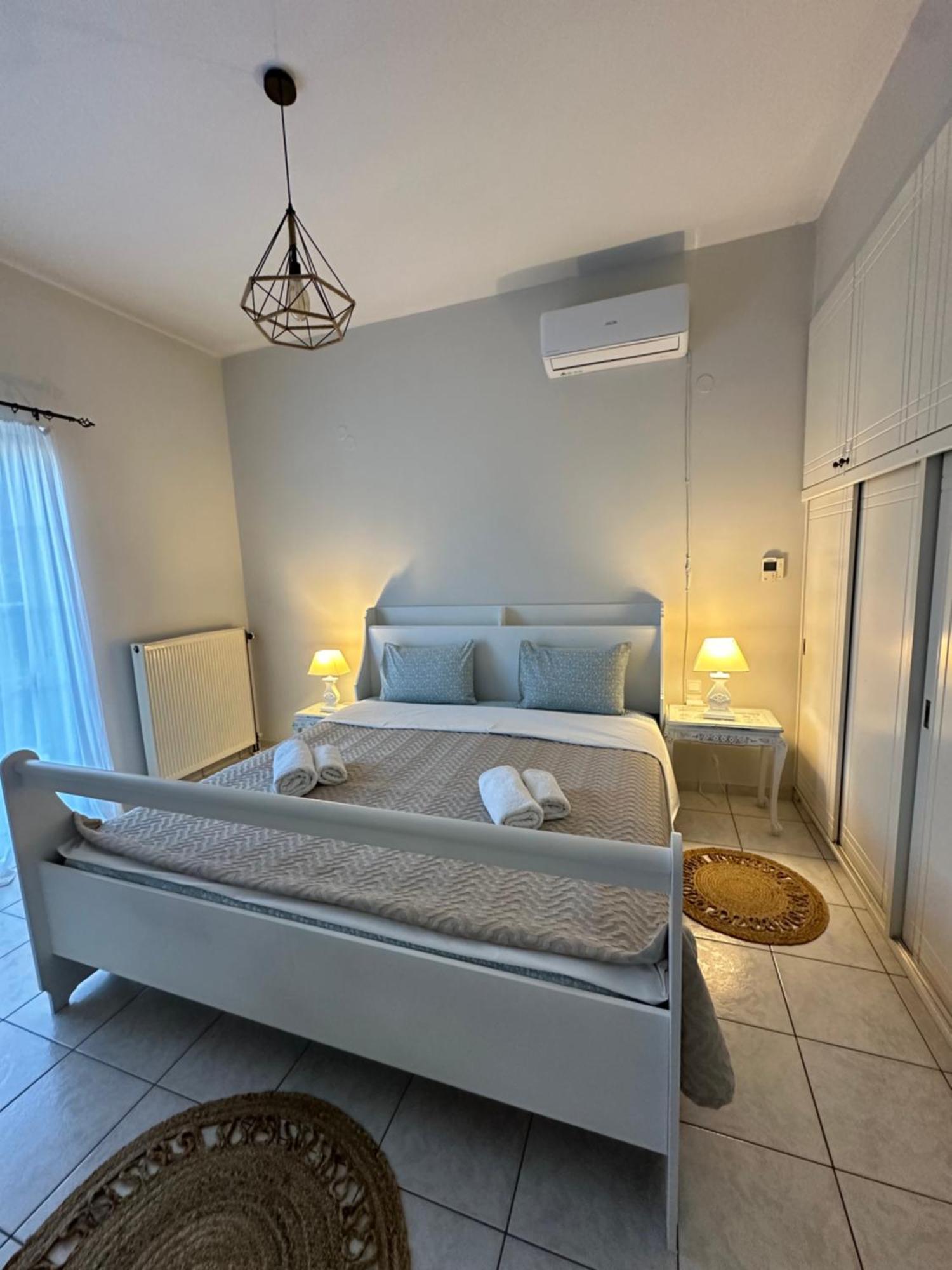 Apartment Beach House Chalkida Ngoại thất bức ảnh